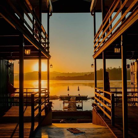 Villa Container Lodge Capitólio المظهر الخارجي الصورة